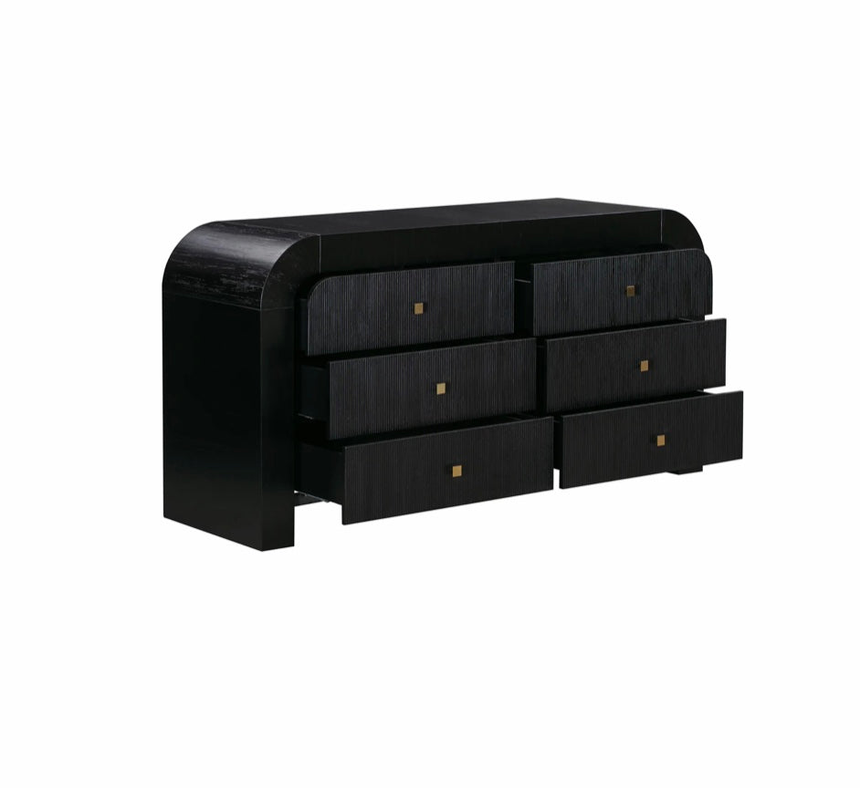 Hump 6 Drawer Dresser