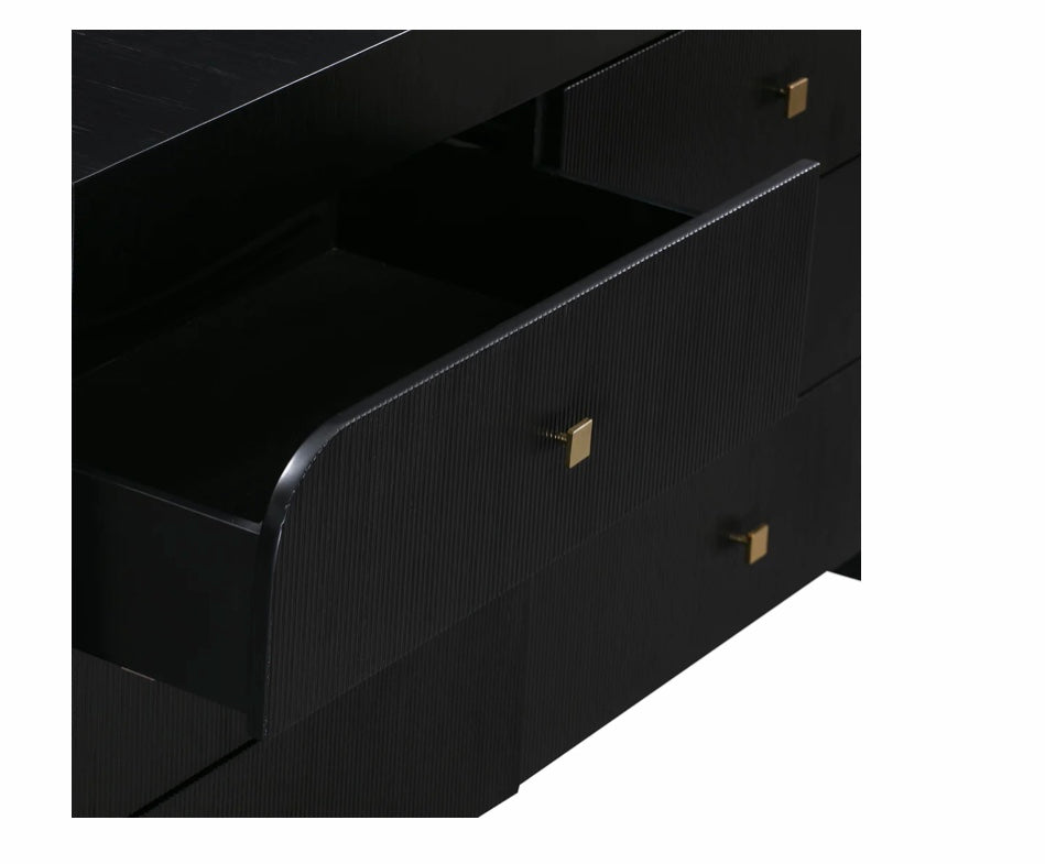 Hump 6 Drawer Dresser